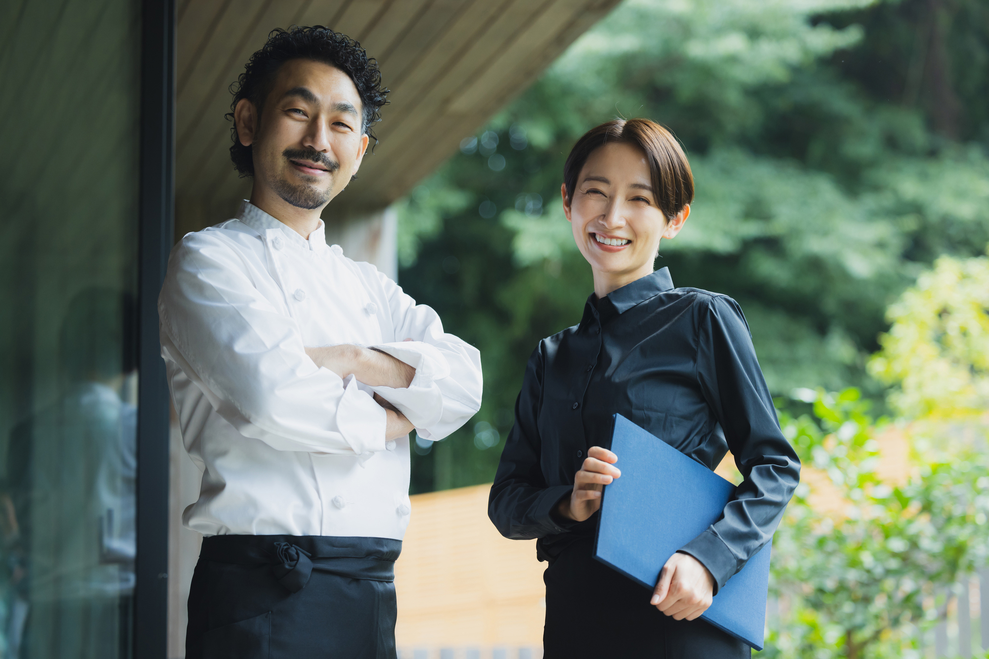 【技術職】太陽光設備（設計、積算、施工）／日立グループ特約店／岡山本社／直行直帰可能／土日祝休み／賞与年2回